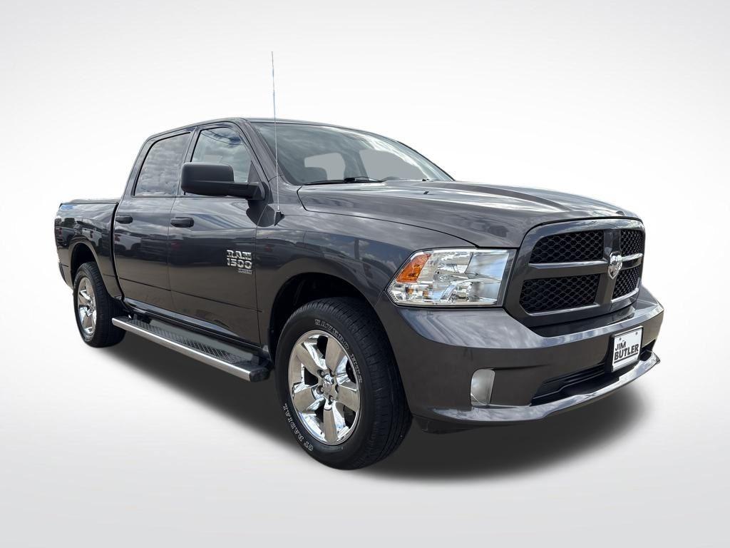 used 2019 Ram 1500 Classic car, priced at $22,395
