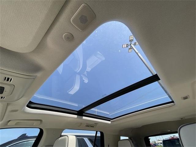 used 2022 GMC Yukon car, priced at $45,925