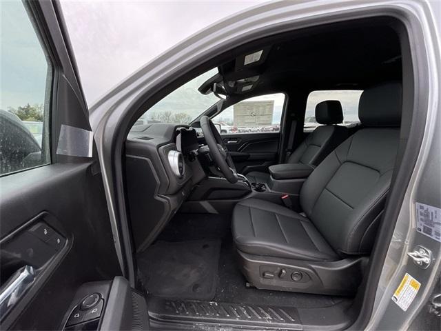 new 2025 Chevrolet Colorado car, priced at $43,017