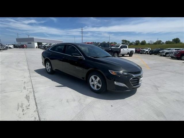 new 2025 Chevrolet Malibu car, priced at $24,485