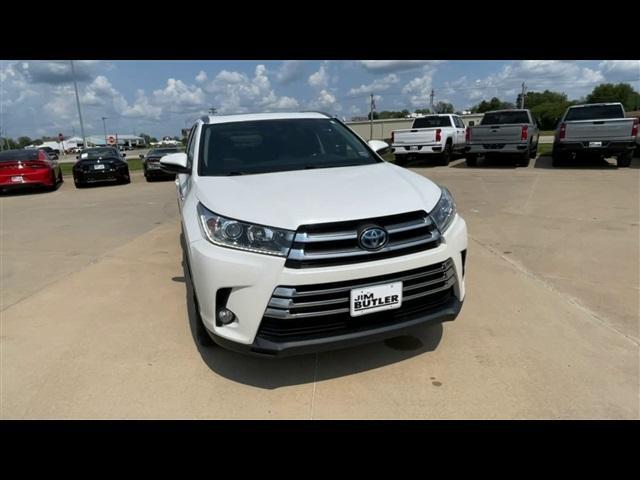 used 2017 Toyota Highlander Hybrid car, priced at $20,000