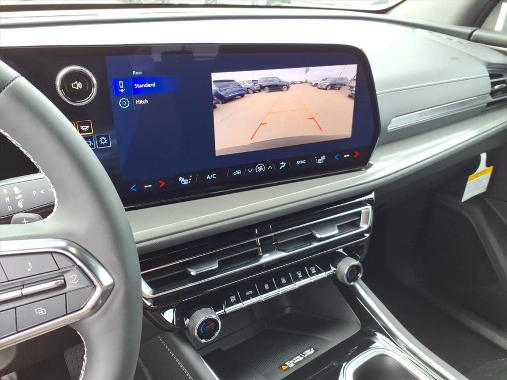 new 2026 Chevrolet Traverse car, priced at $45,445