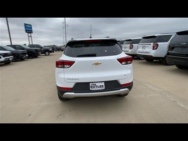 new 2025 Chevrolet TrailBlazer car, priced at $24,740