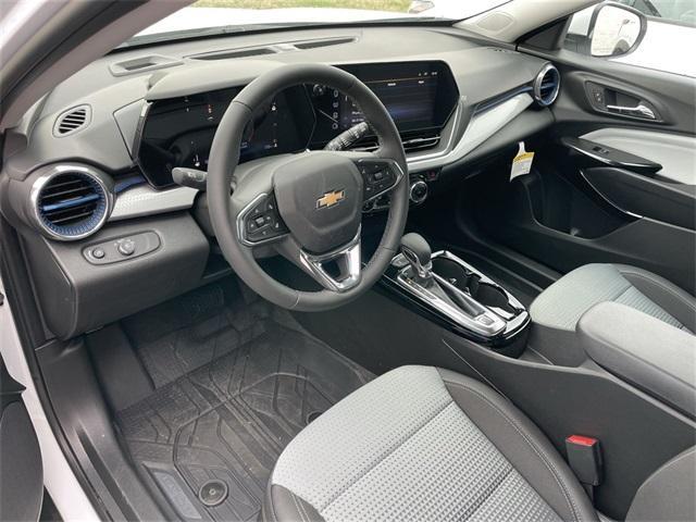 new 2025 Chevrolet Trax car, priced at $25,258