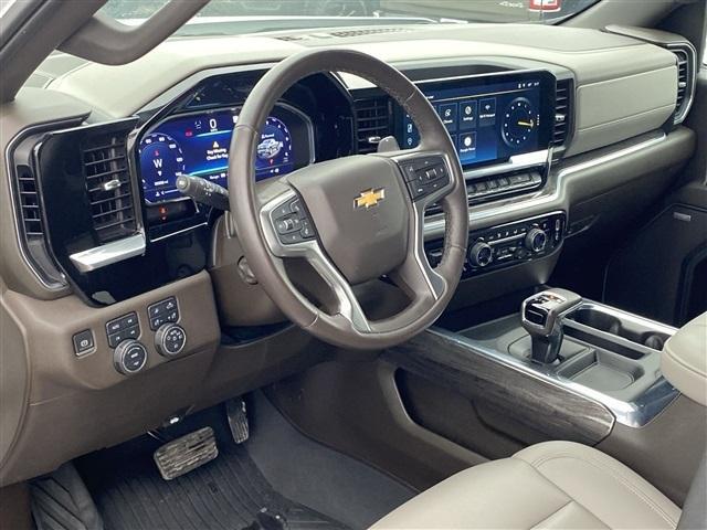 used 2022 Chevrolet Silverado 1500 car, priced at $45,185