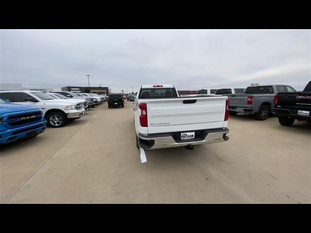 new 2025 Chevrolet Silverado 1500 car, priced at $42,687