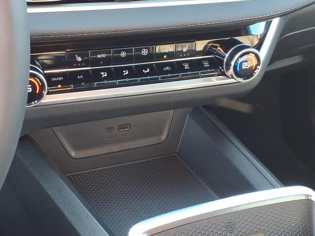 new 2026 Chevrolet Equinox car, priced at $29,771