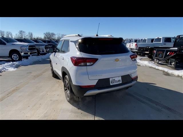 new 2025 Chevrolet TrailBlazer car, priced at $27,412