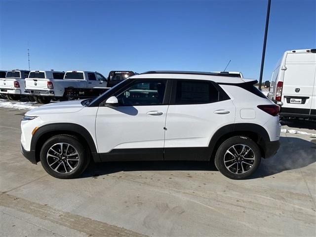 new 2025 Chevrolet TrailBlazer car, priced at $27,412