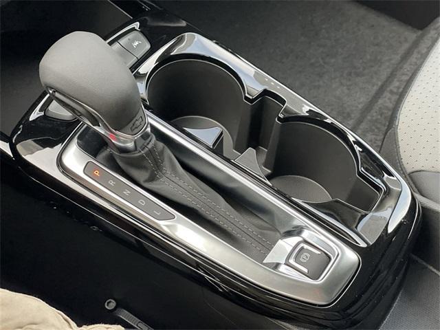 new 2025 Chevrolet Trax car, priced at $25,044
