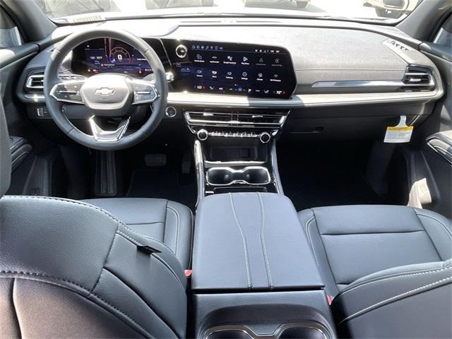 new 2025 Chevrolet Traverse car, priced at $43,195