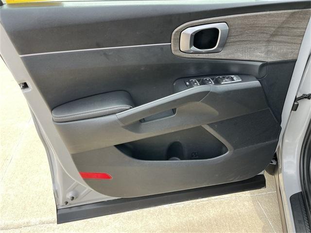 used 2022 Kia Sorento car, priced at $24,997