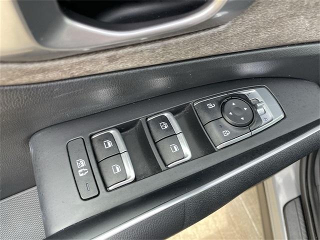 used 2022 Kia Sorento car, priced at $24,997