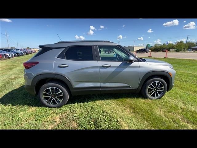 new 2025 Chevrolet TrailBlazer car, priced at $27,048