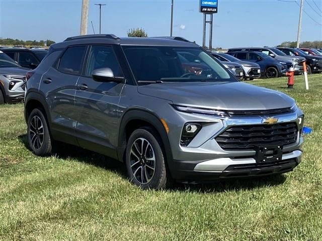 new 2025 Chevrolet TrailBlazer car, priced at $27,048