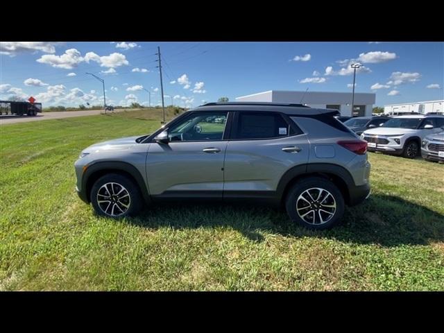 new 2025 Chevrolet TrailBlazer car, priced at $27,048