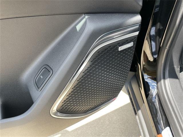 new 2025 Chevrolet Traverse car, priced at $56,354