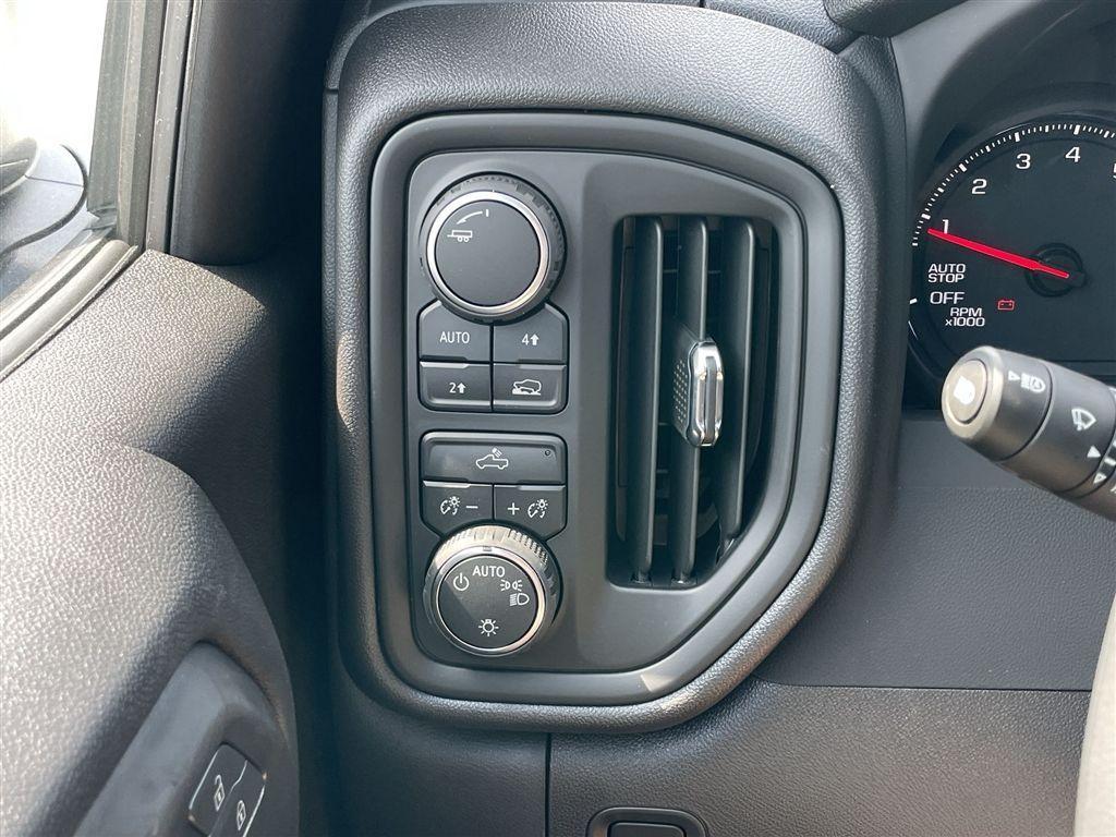new 2025 Chevrolet Silverado 1500 car, priced at $45,542