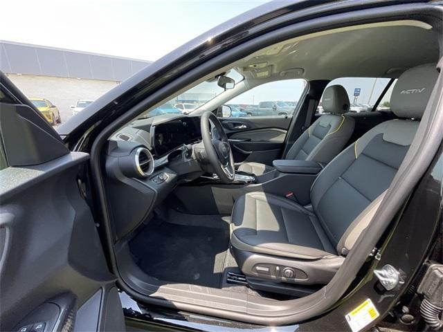 new 2025 Chevrolet Trax car, priced at $26,041