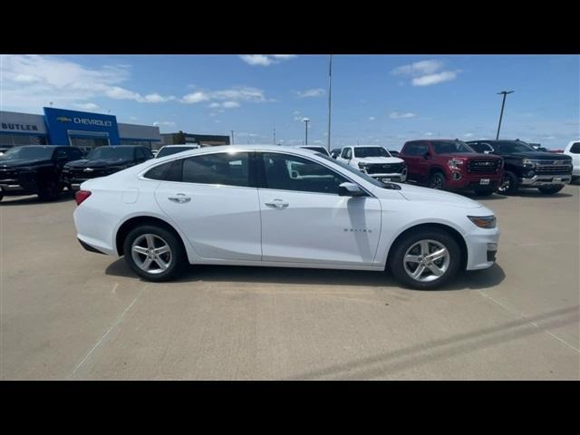 new 2025 Chevrolet Malibu car, priced at $25,170