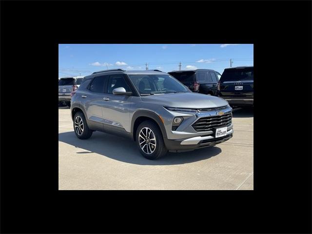 new 2025 Chevrolet TrailBlazer car, priced at $24,126