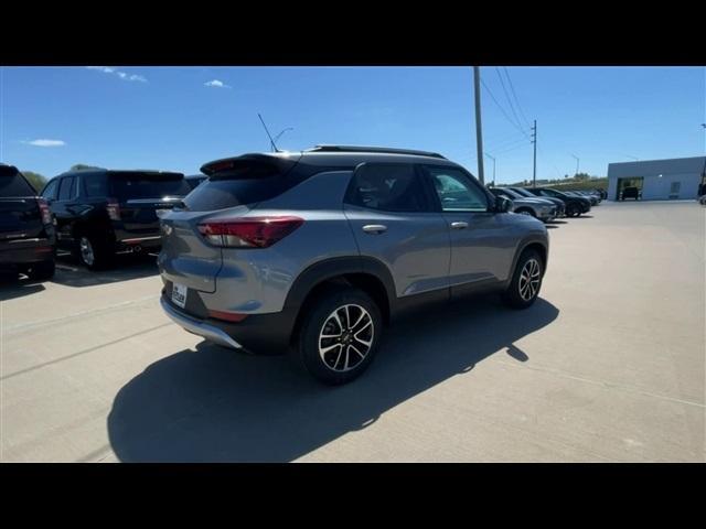 new 2025 Chevrolet TrailBlazer car, priced at $24,740