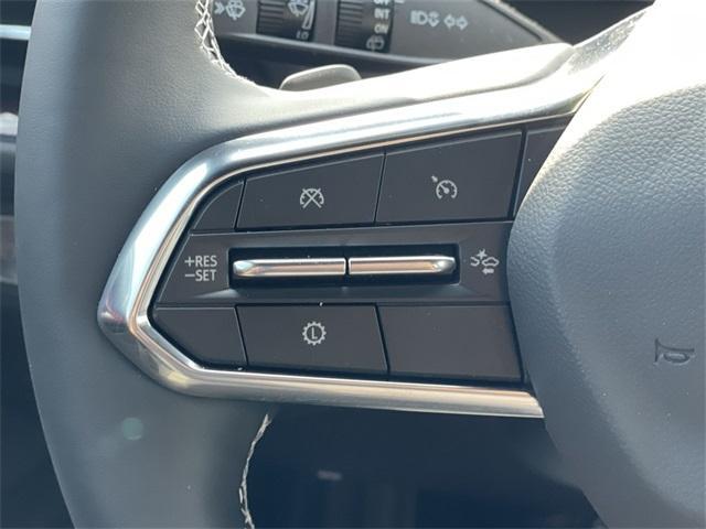 new 2025 Chevrolet Traverse car, priced at $50,440