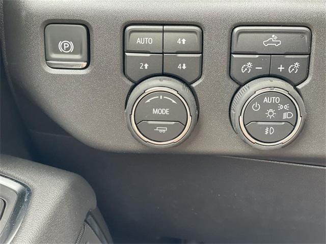 new 2025 Chevrolet Silverado 1500 car, priced at $60,098