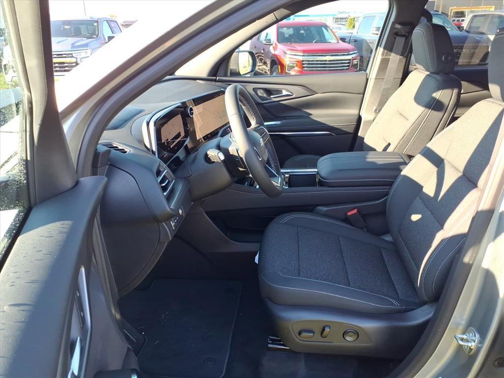 new 2026 Chevrolet Traverse car, priced at $40,880