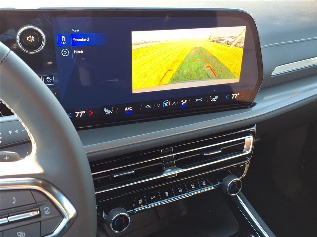 new 2026 Chevrolet Traverse car, priced at $40,880