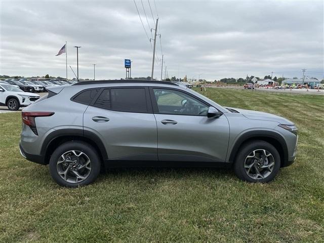 new 2025 Chevrolet Trax car, priced at $24,985