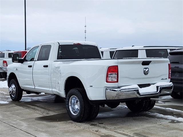 new 2024 Ram 3500 car, priced at $58,714