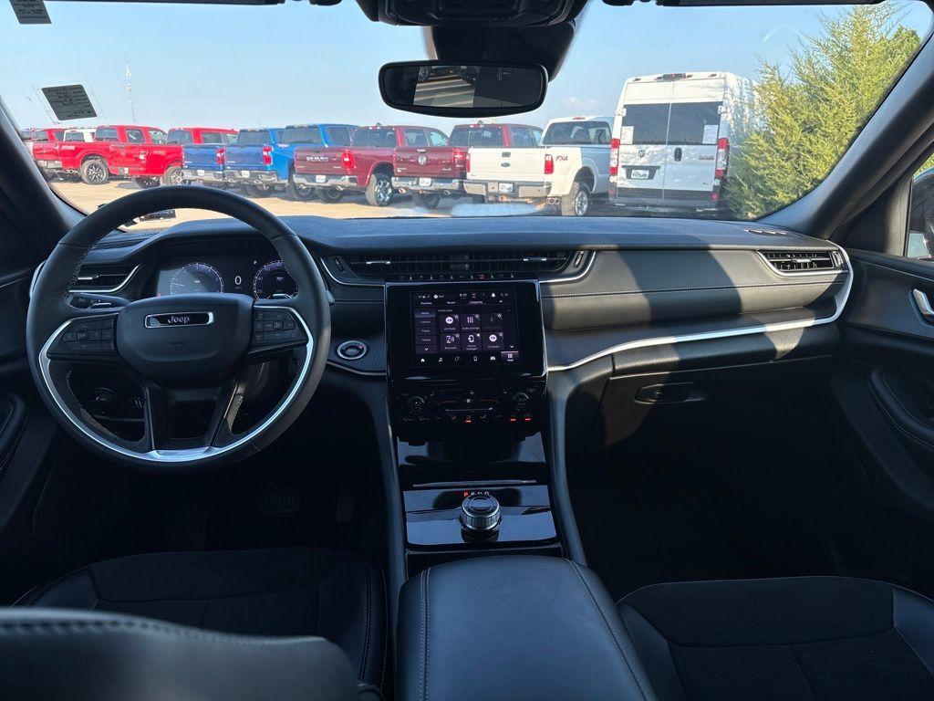 used 2025 Jeep Grand Cherokee L car, priced at $38,602