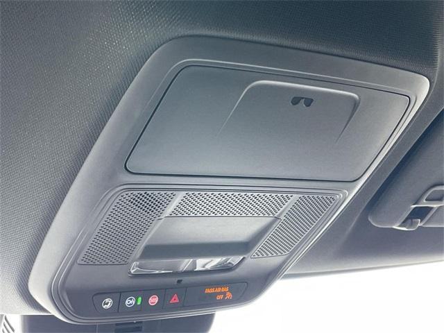 new 2025 Chevrolet Traverse car, priced at $43,195