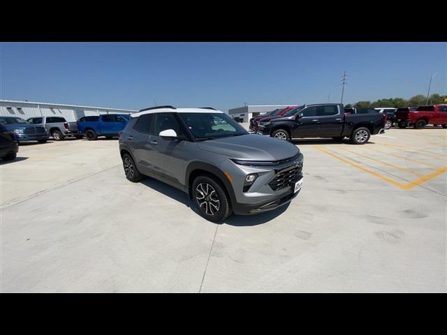 new 2025 Chevrolet TrailBlazer car, priced at $31,175