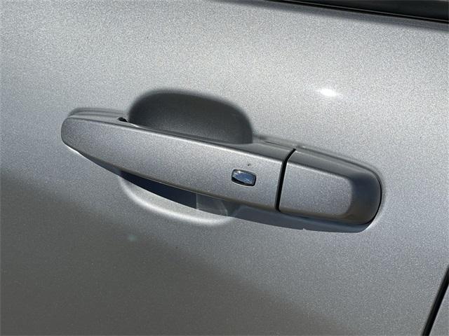 used 2020 Chevrolet Equinox car, priced at $21,033