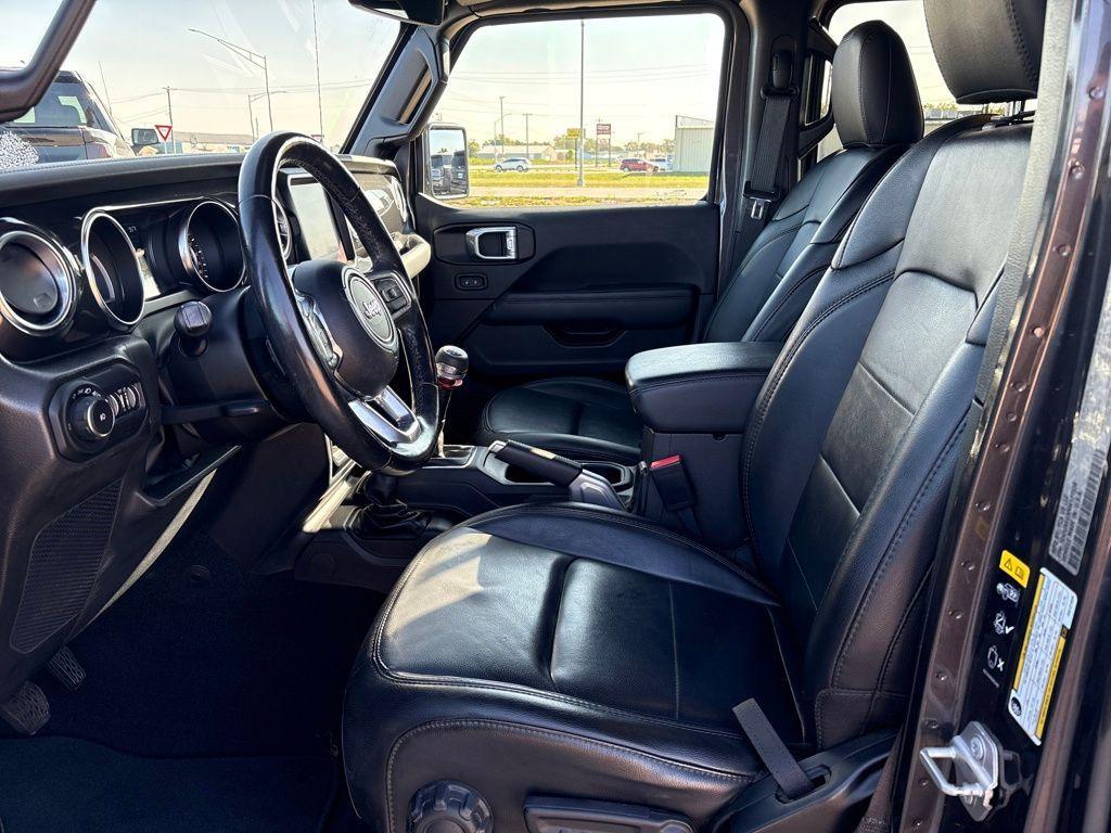 used 2022 Jeep Wrangler Unlimited car, priced at $36,327