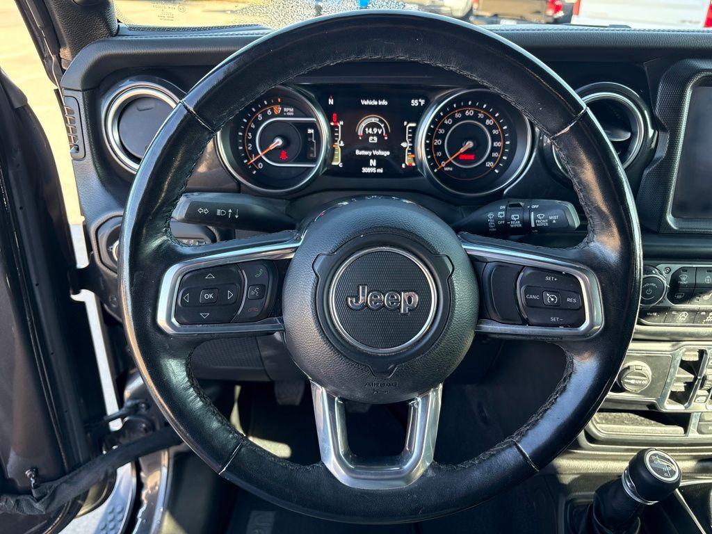 used 2022 Jeep Wrangler Unlimited car, priced at $36,327