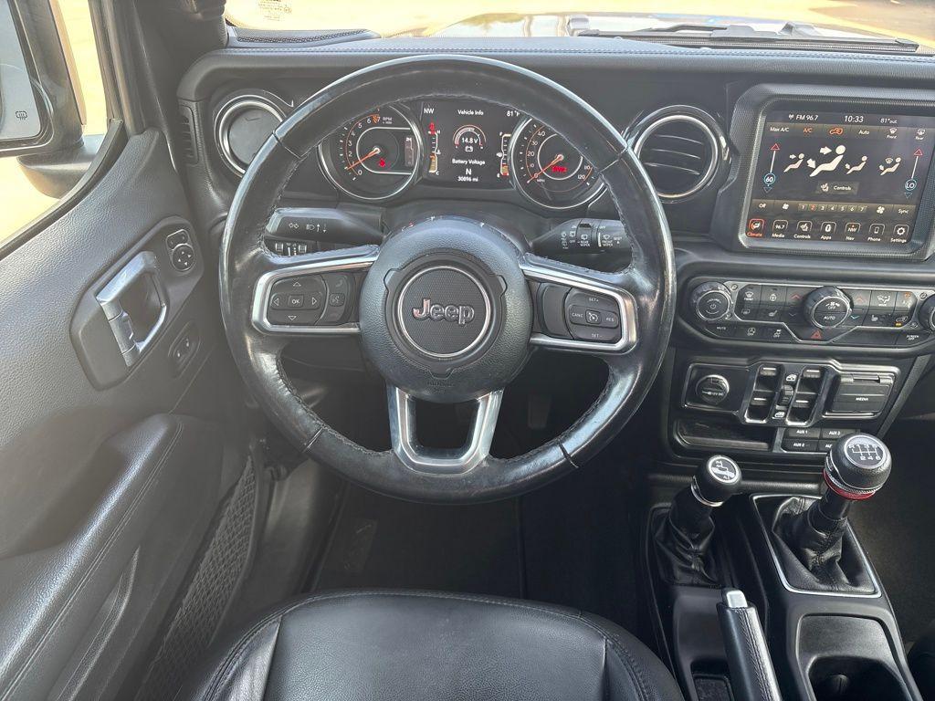 used 2022 Jeep Wrangler Unlimited car, priced at $36,327