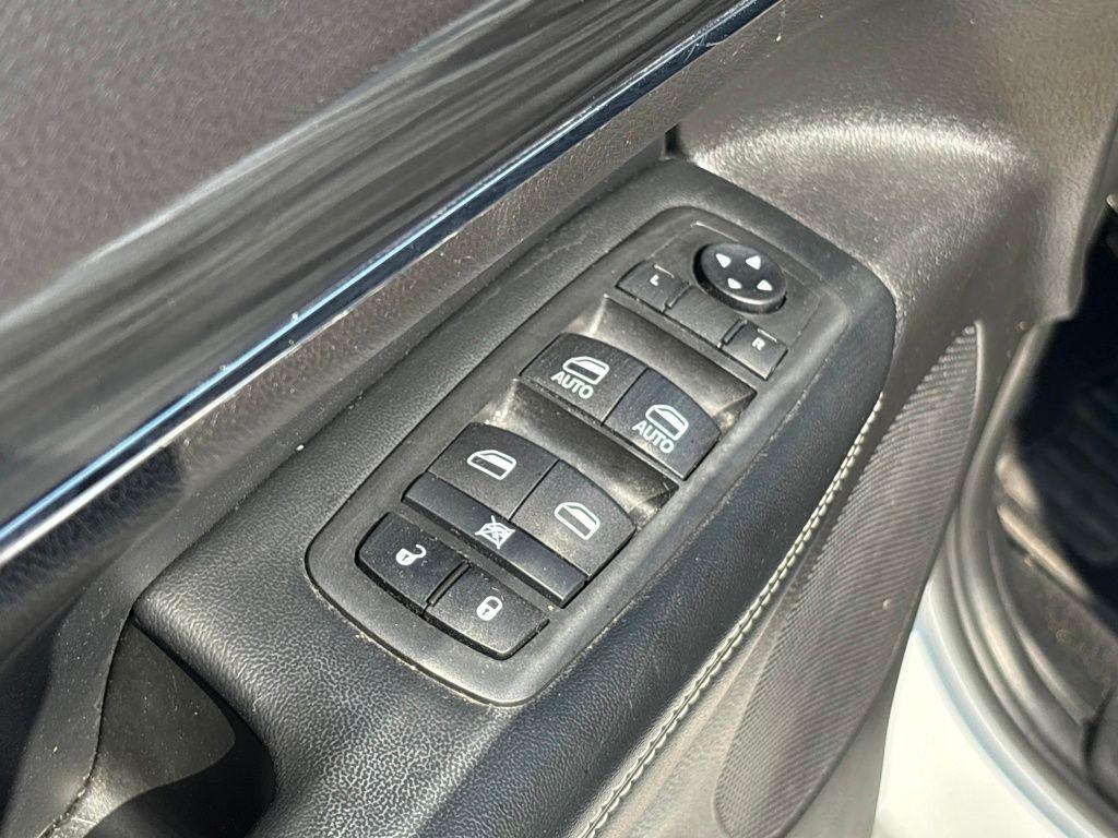 used 2021 Jeep Grand Cherokee car, priced at $23,594