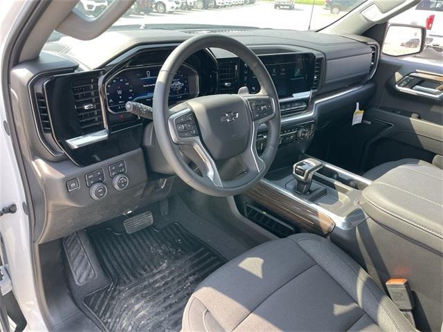 new 2025 Chevrolet Silverado 1500 car, priced at $47,060