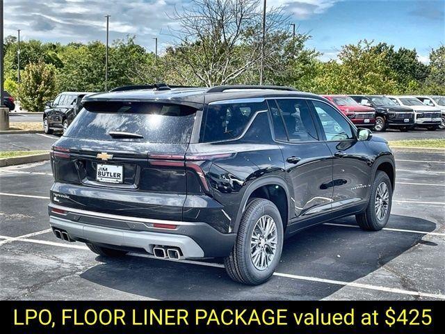 new 2026 Chevrolet Traverse car, priced at $42,460