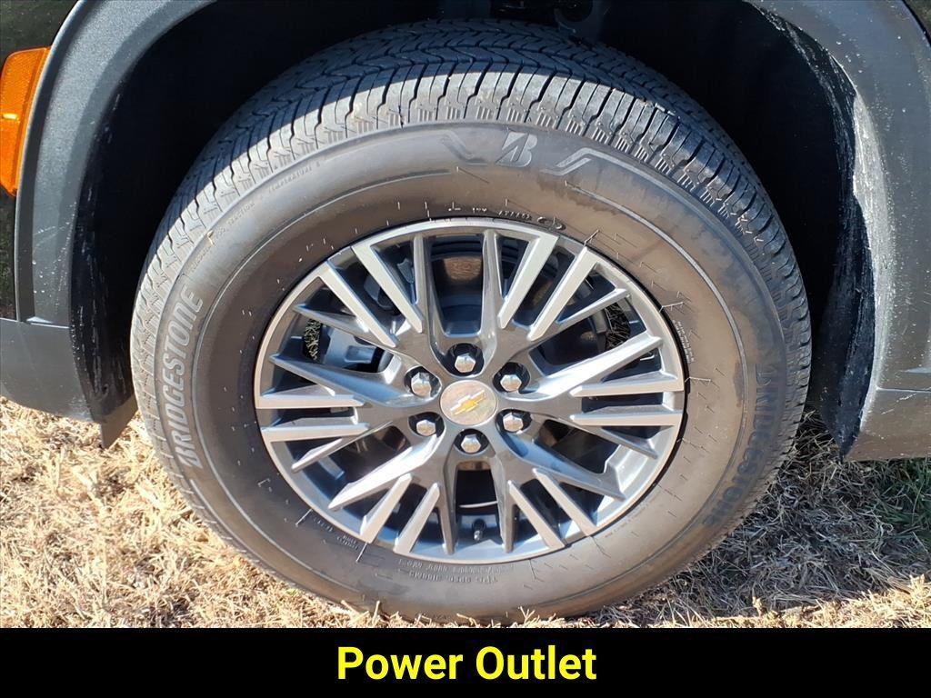 new 2026 Chevrolet Traverse car, priced at $42,460