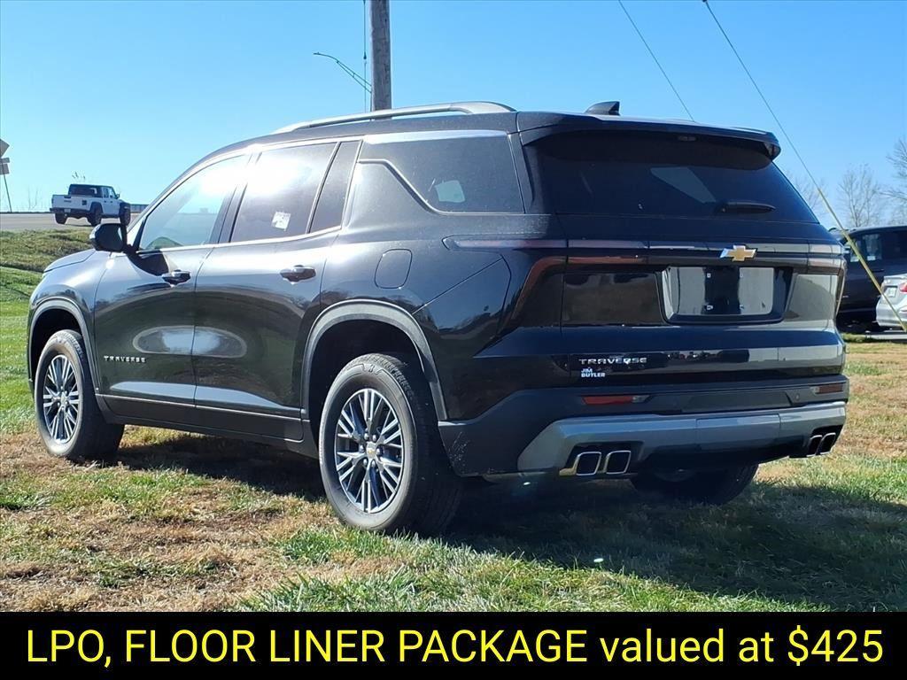 new 2026 Chevrolet Traverse car, priced at $42,460
