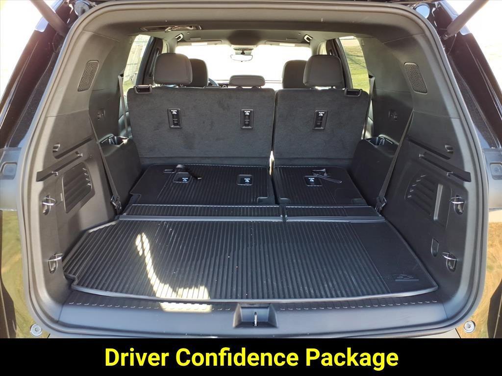 new 2026 Chevrolet Traverse car, priced at $42,460