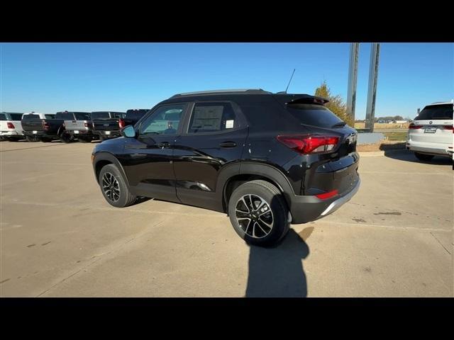 new 2025 Chevrolet TrailBlazer car, priced at $27,048