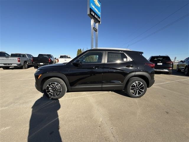 new 2025 Chevrolet TrailBlazer car, priced at $27,048