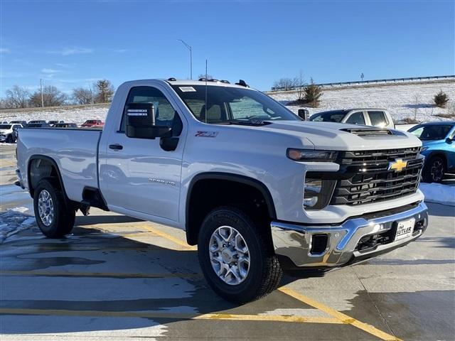 new 2025 Chevrolet Silverado 3500 car, priced at $50,340