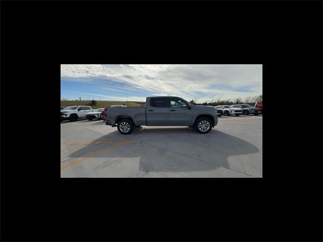 new 2025 Chevrolet Silverado 1500 car, priced at $42,688