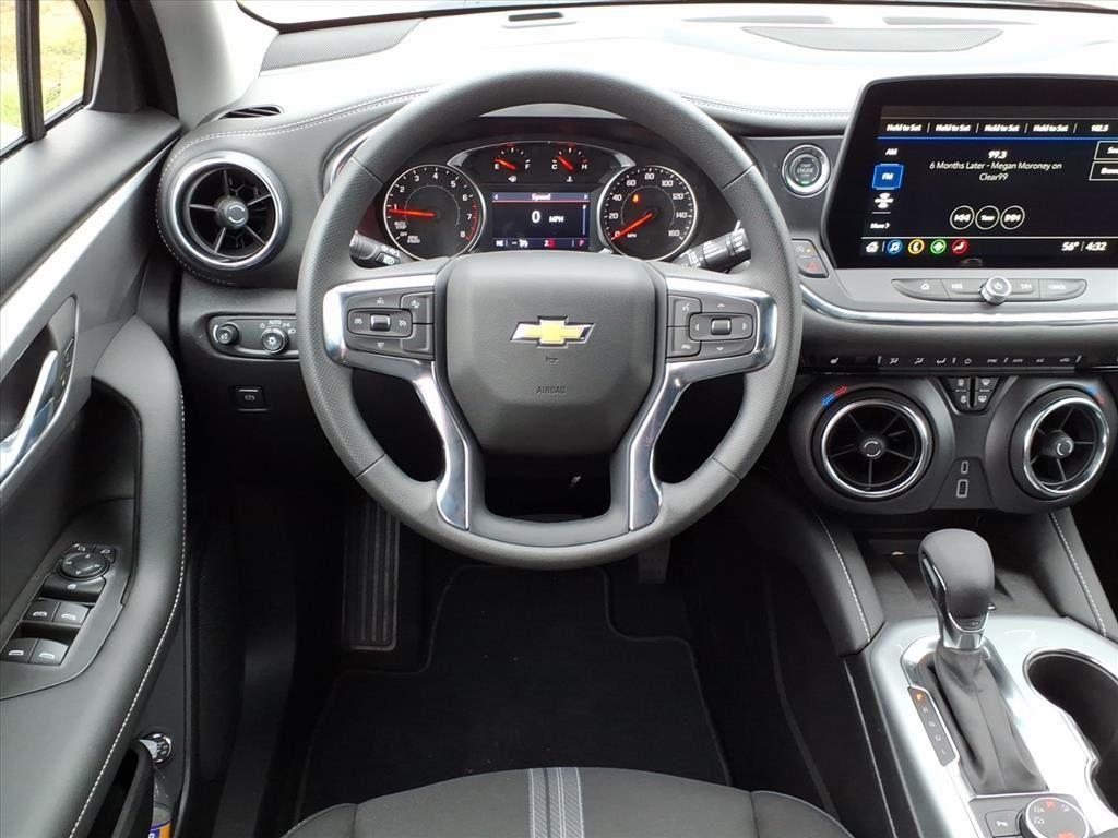 new 2025 Chevrolet Blazer car, priced at $40,390